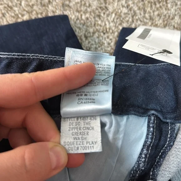 MOTHER Women's The Zipper Cinch Greaser High Waist Crop Wide Leg Jeans S… - Picture 11 of 13